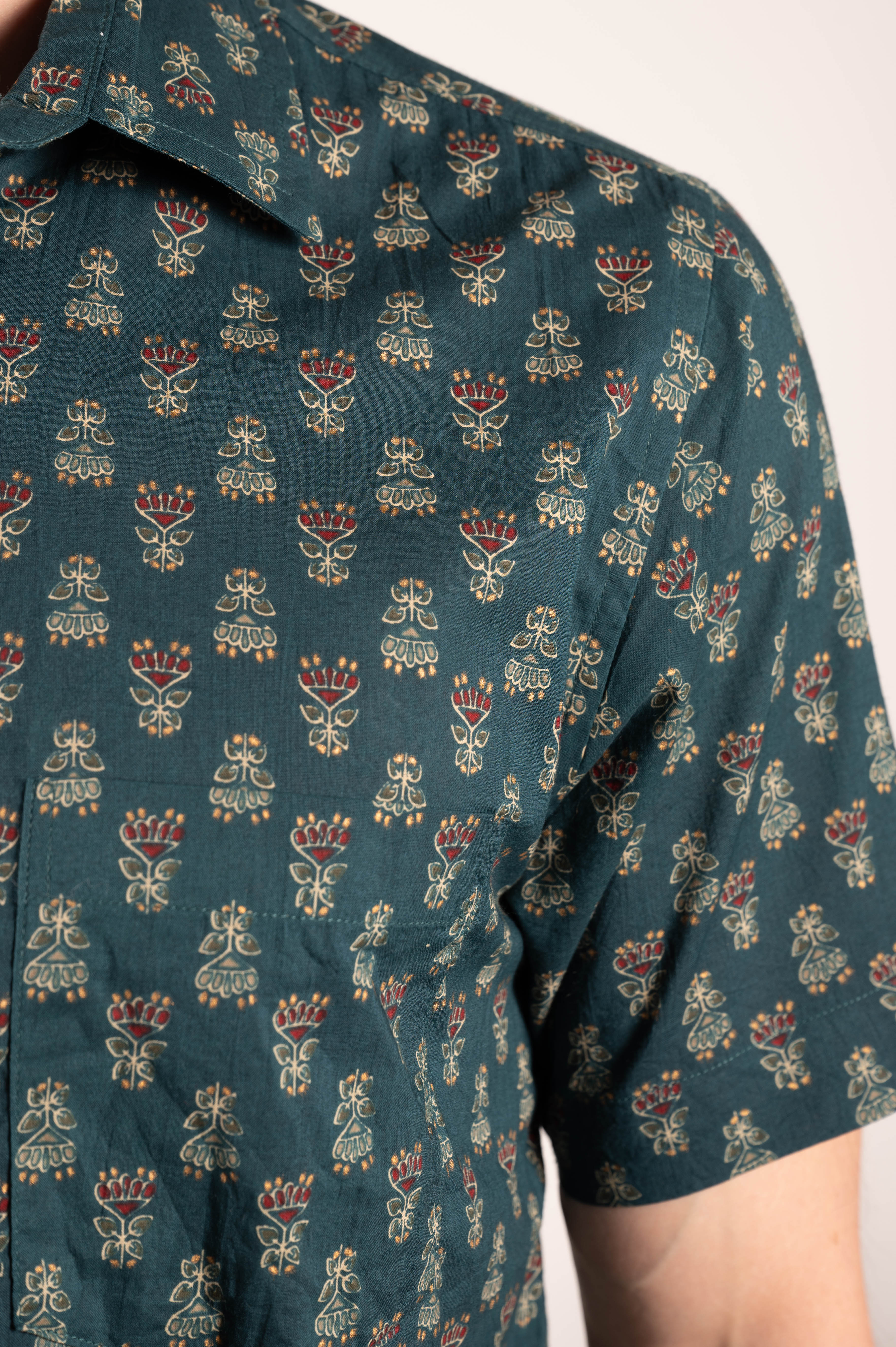 Hand Printed 'The Folk' Short Sleeve Shirt in Emerald Motif