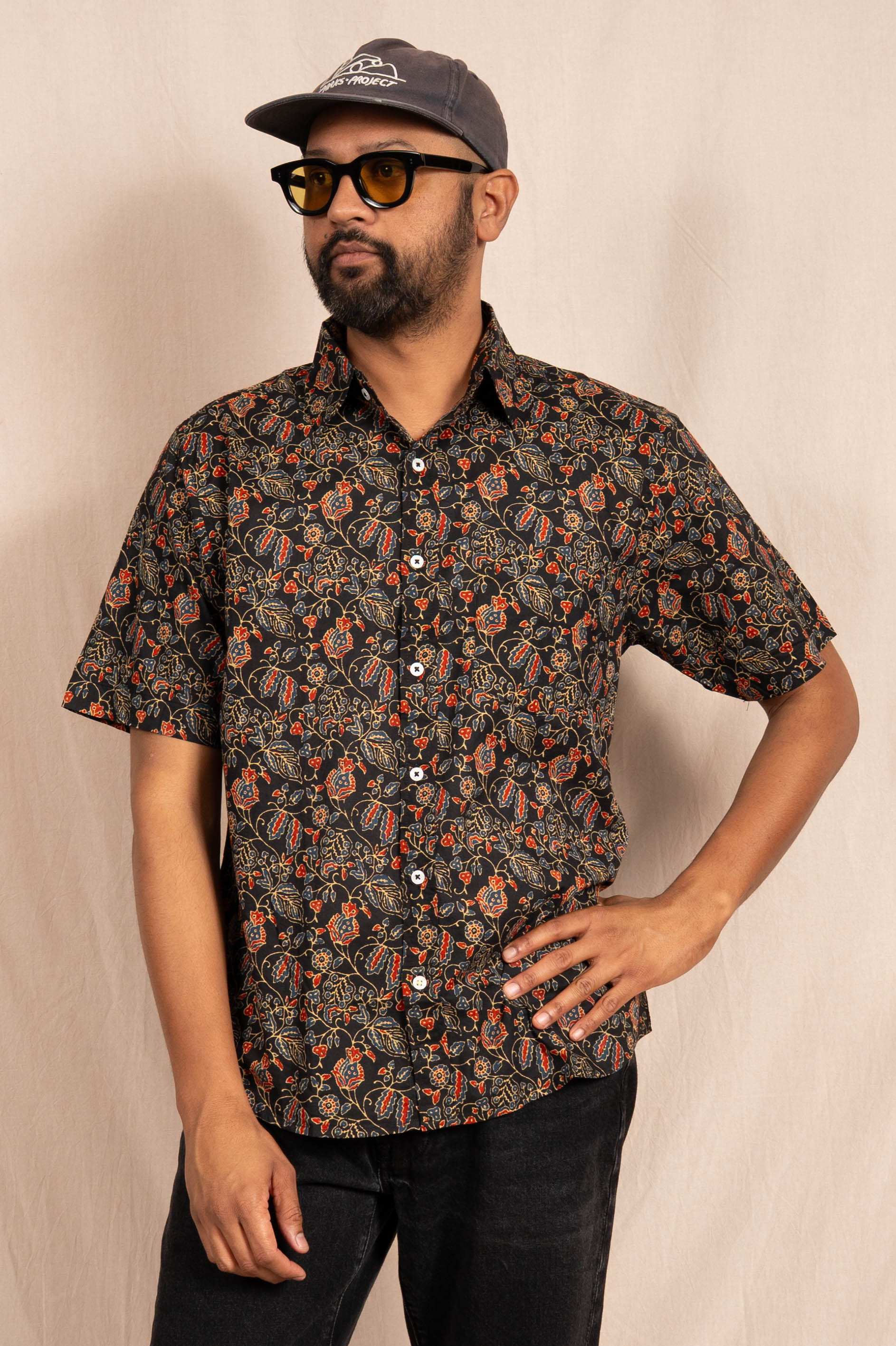 'The Folk' Shirt in Black Mughal Floral Print