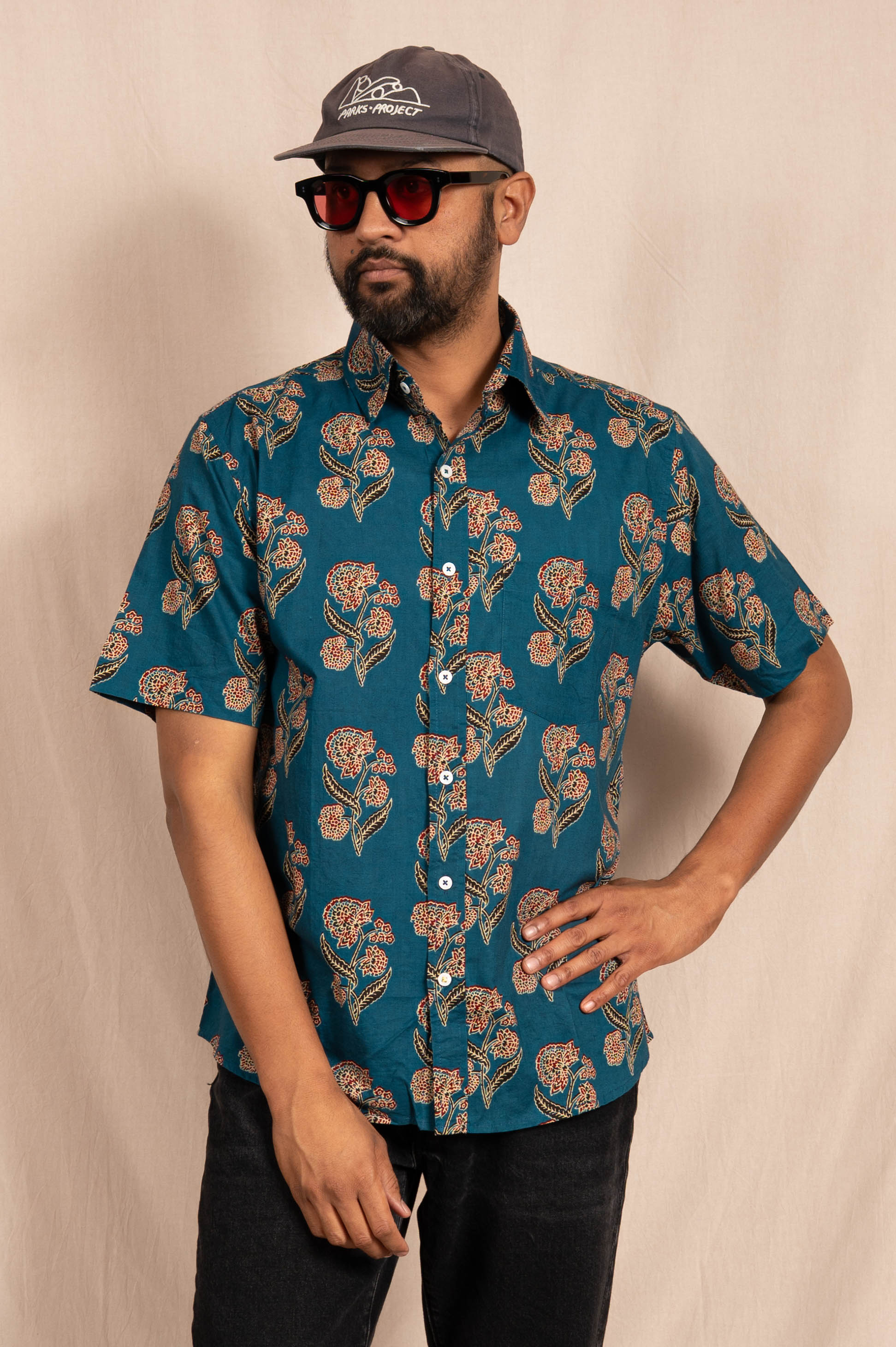 'The Folk' Shirt in Blue and Red Floral Print