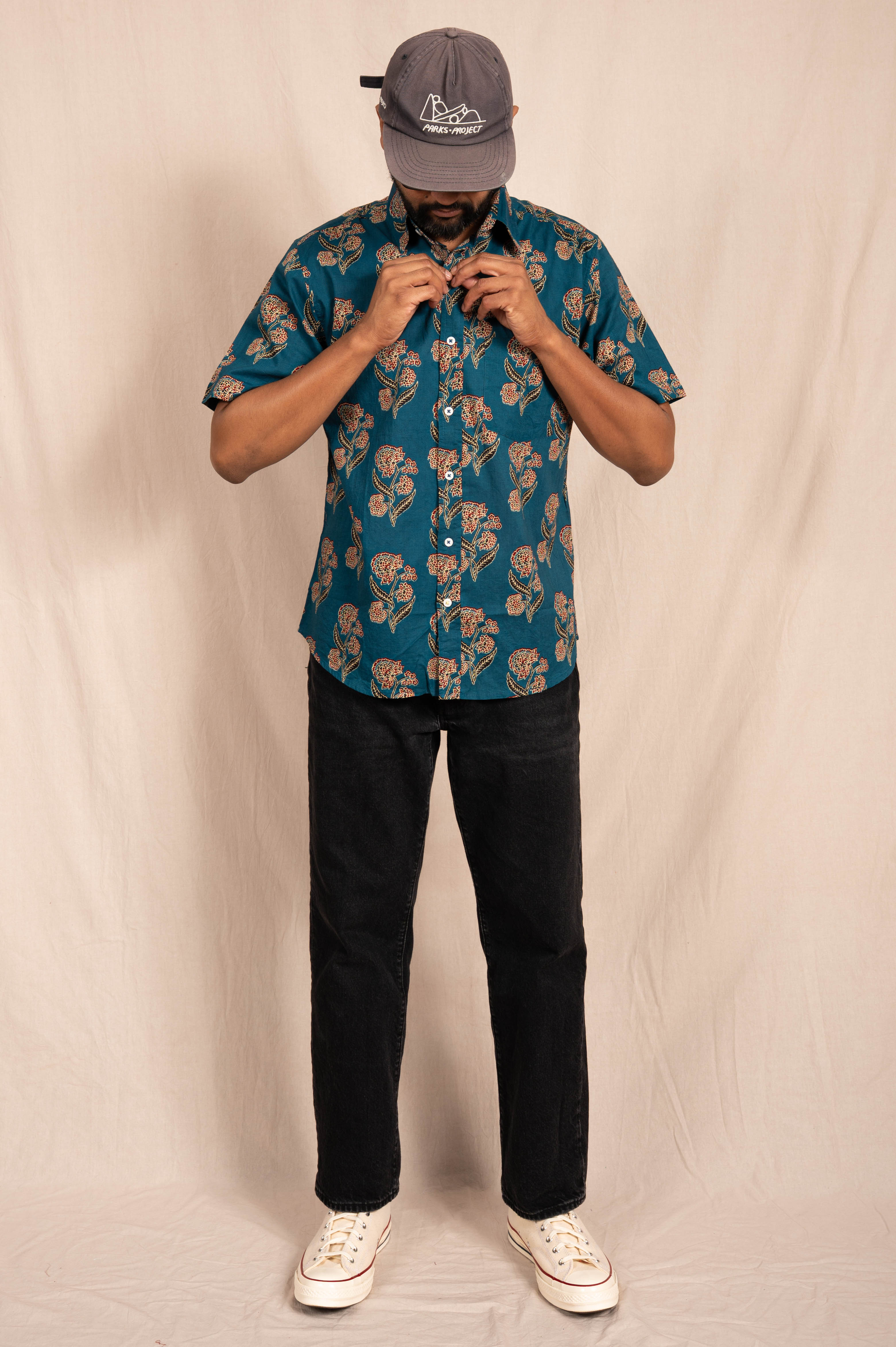 'The Folk' Shirt in Blue and Red Floral Print