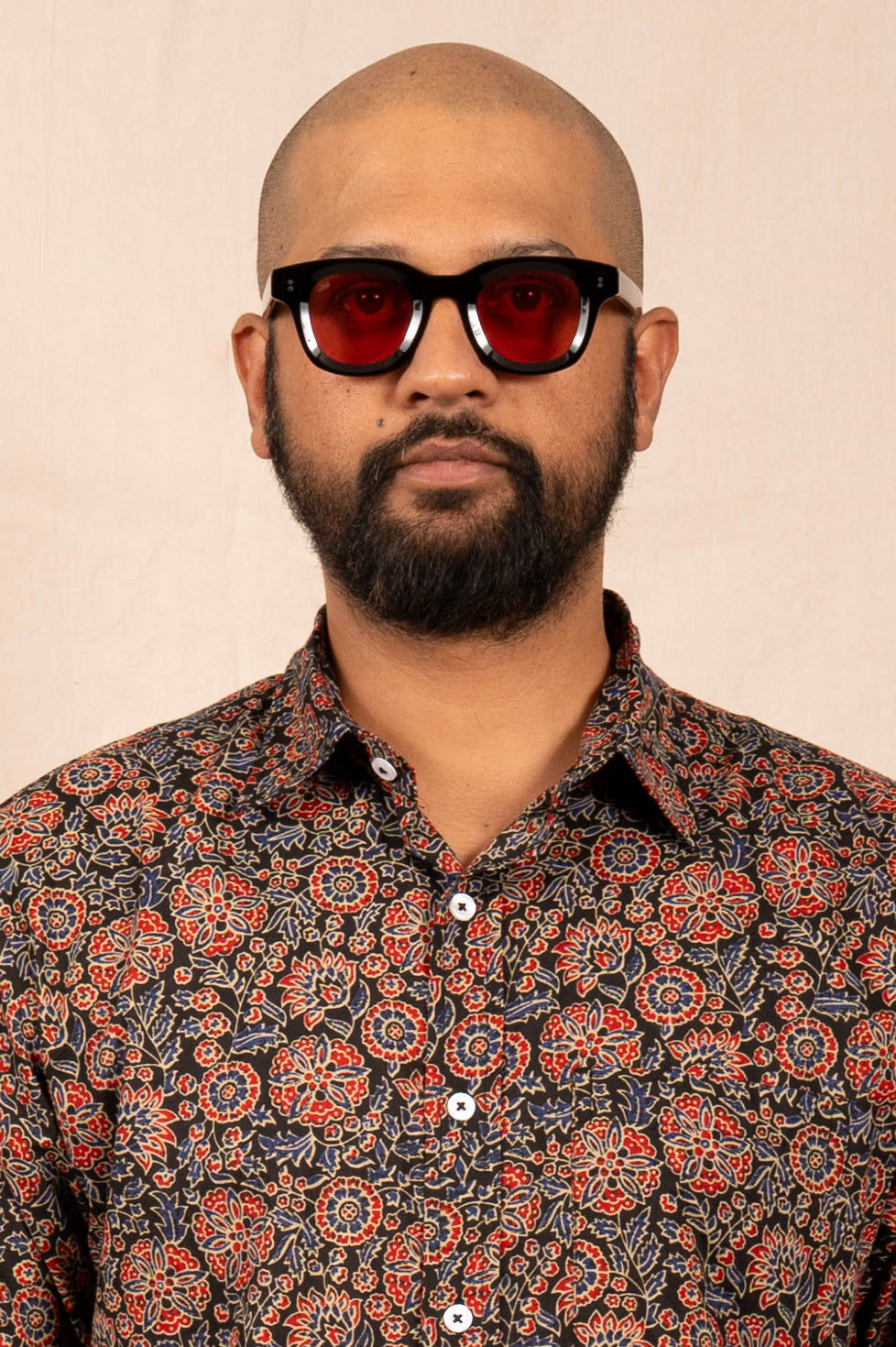 'The Folk' Shirt in Black and Red Delhi Floral Print