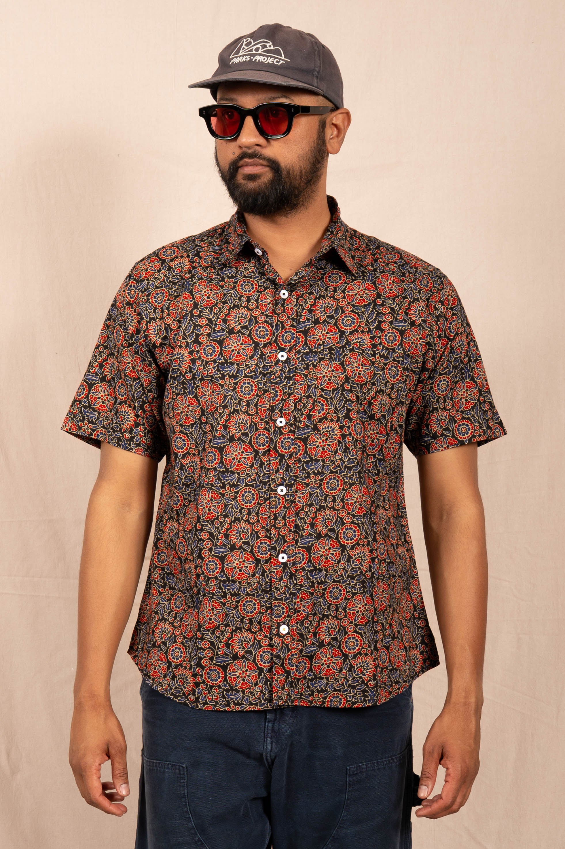 'The Folk' Shirt in Black and Red Delhi Floral Print