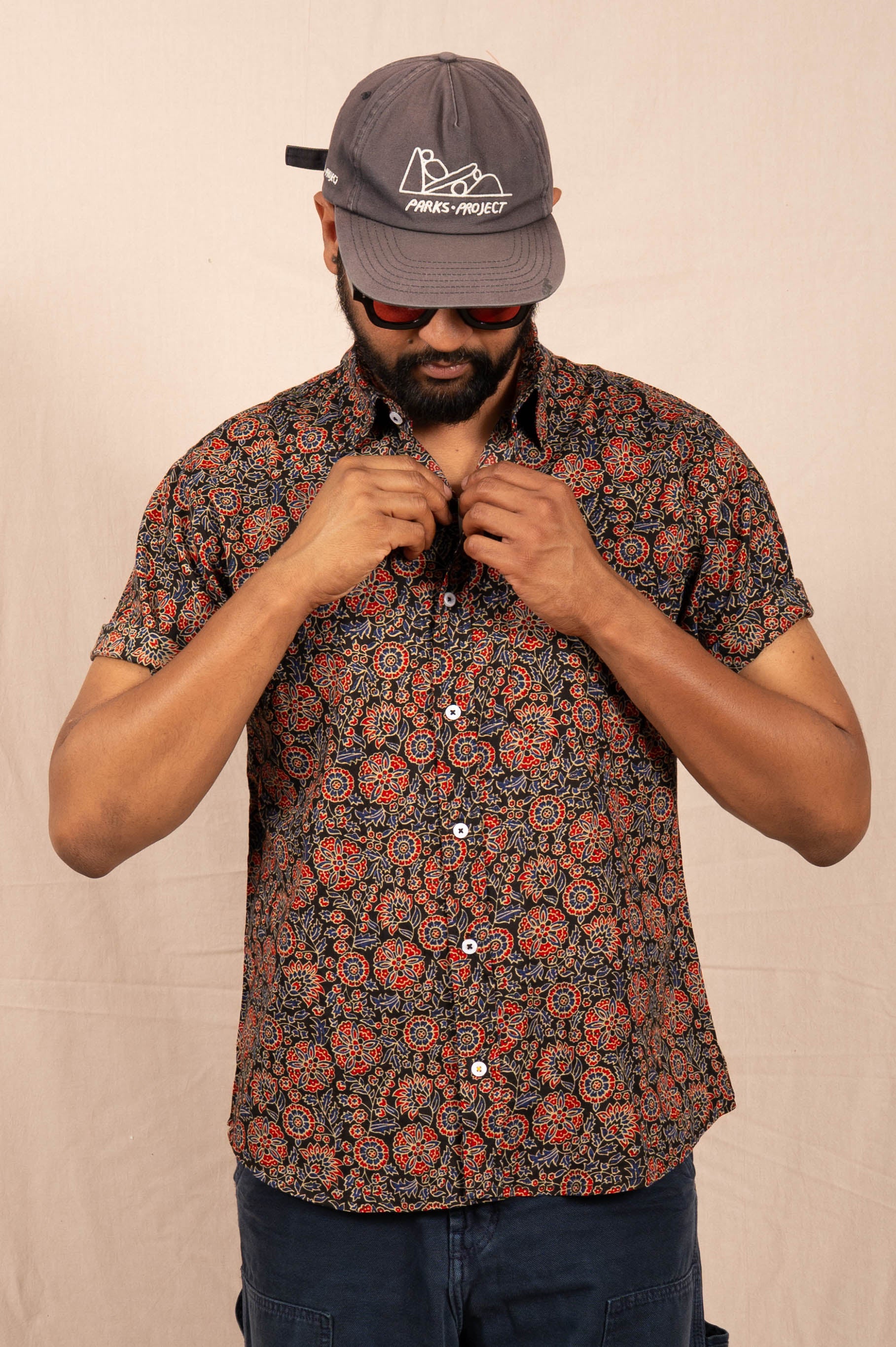 'The Folk' Shirt in Black and Red Delhi Floral Print