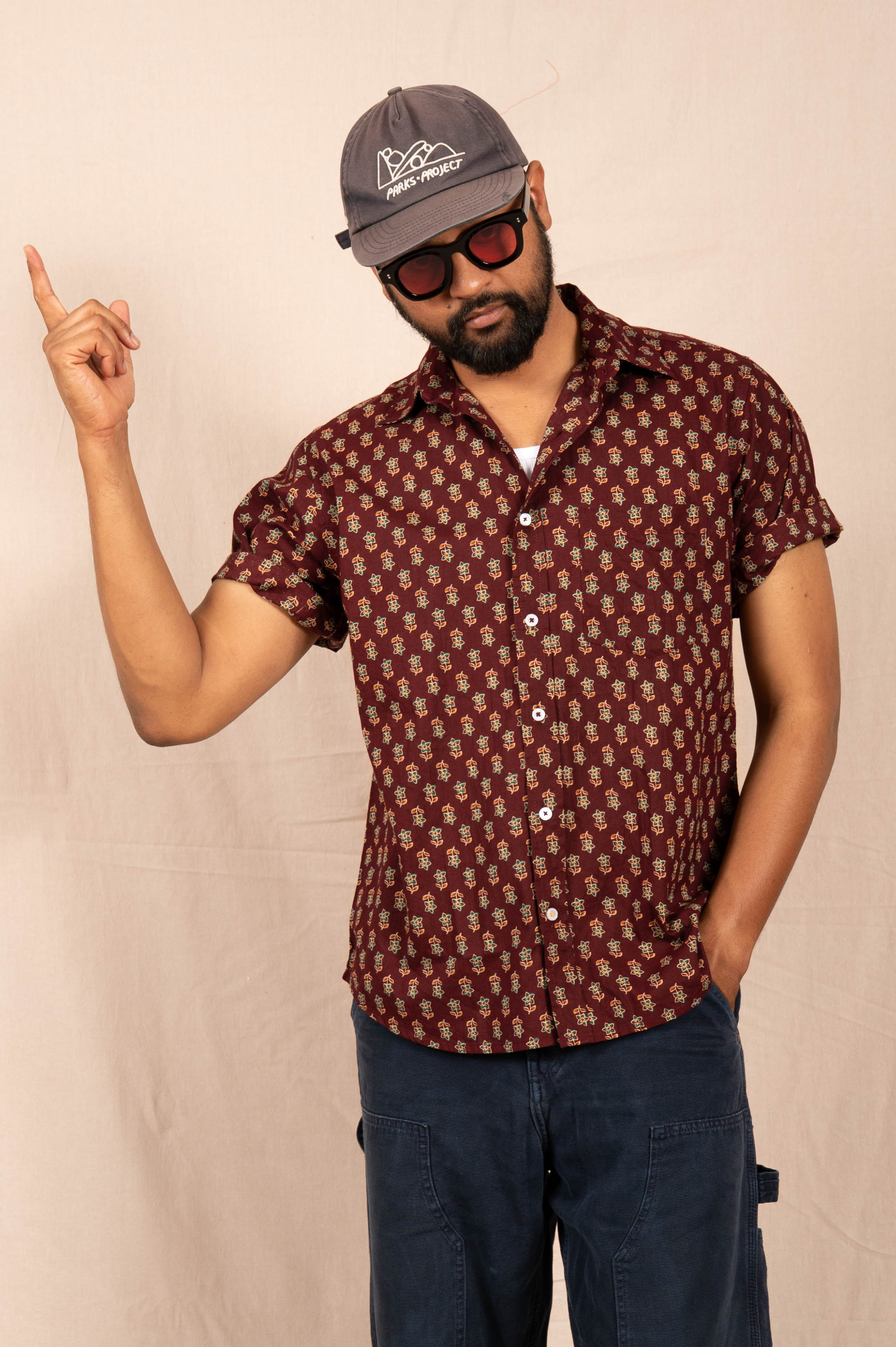'The Folk' Shirt in Maroon Motif Print