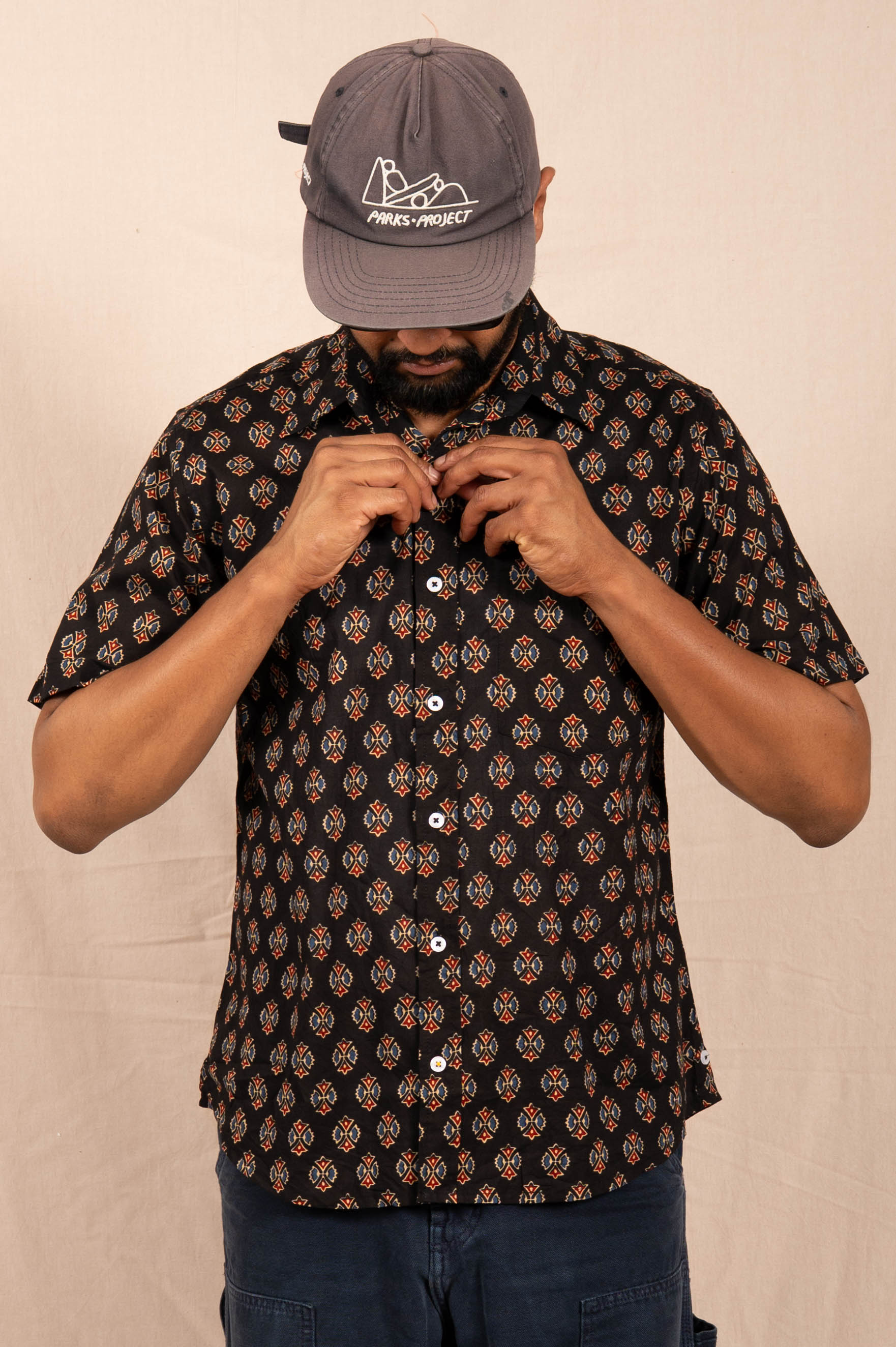 'The Folk' Shirt in Black Peony Print