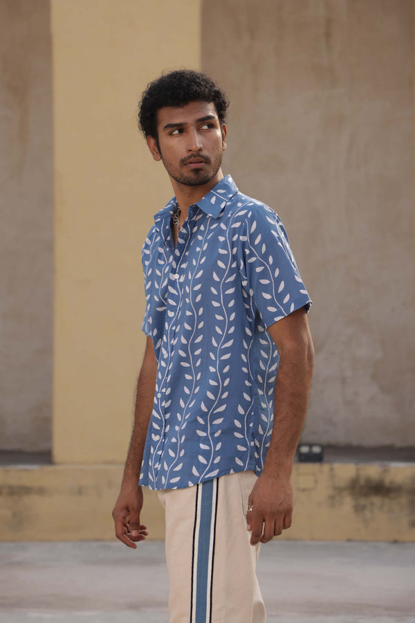 Hand Printed 'The Prat' Short Sleeve Shirt in Blue Ivy Print